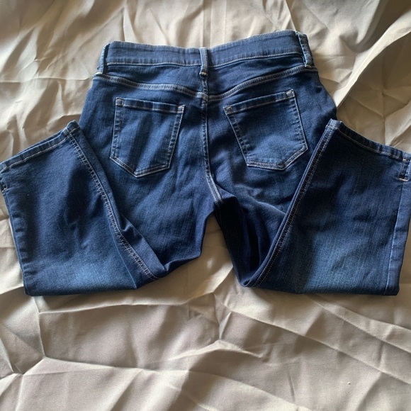 Liz Claiborne Sara Crop Mid Rise Women's Blue Jean Capri Size 6P, Preloved - Picture 5 of 6